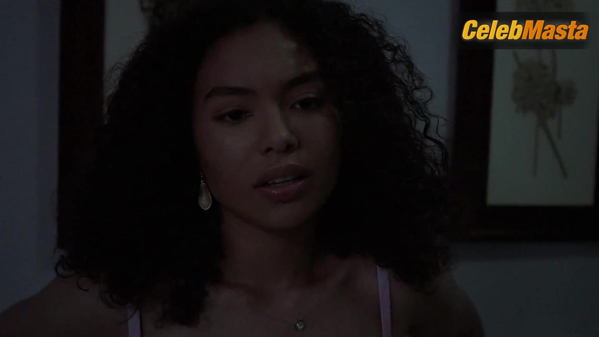 Jessica Sula's Underwear Scene from Scream