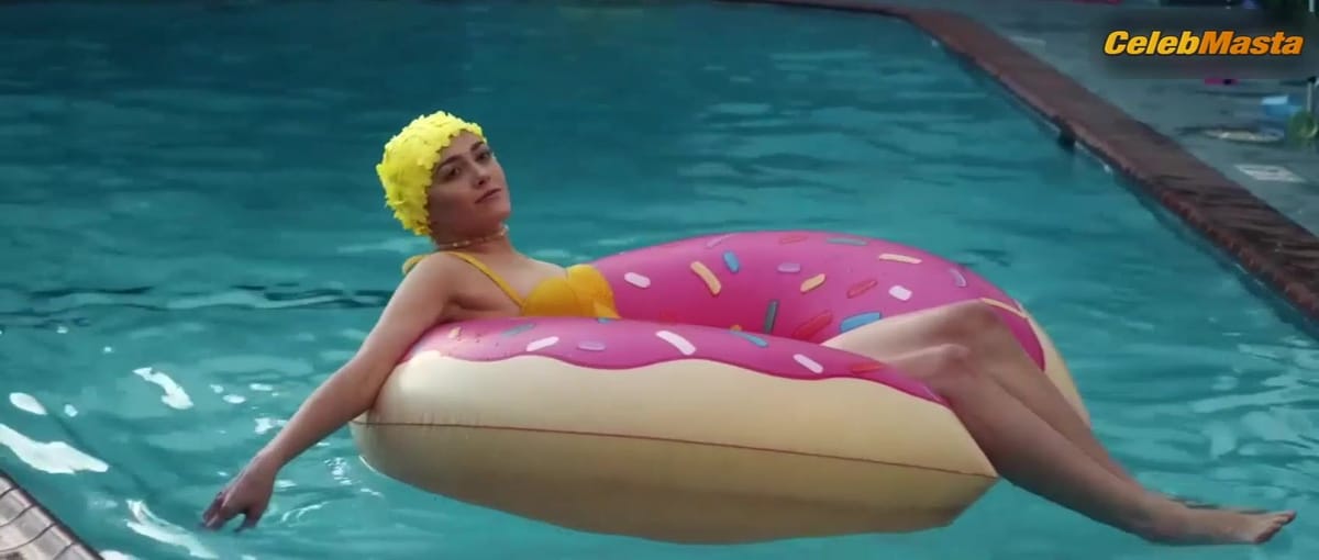 Madison Lawlor Tits Scene from Daddy Issues