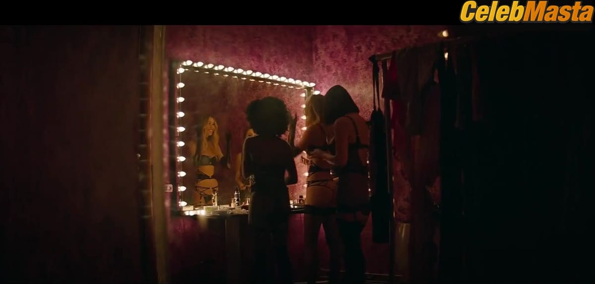 Alexis Ren and Kate Bosworth Lesbian, Booty Scene in The Enforcer