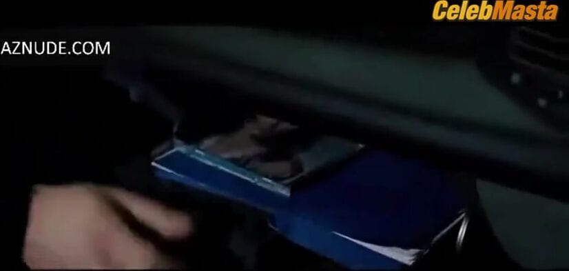 Sarah Michelle Gellar's Alluring Scene in The Air I Breathe