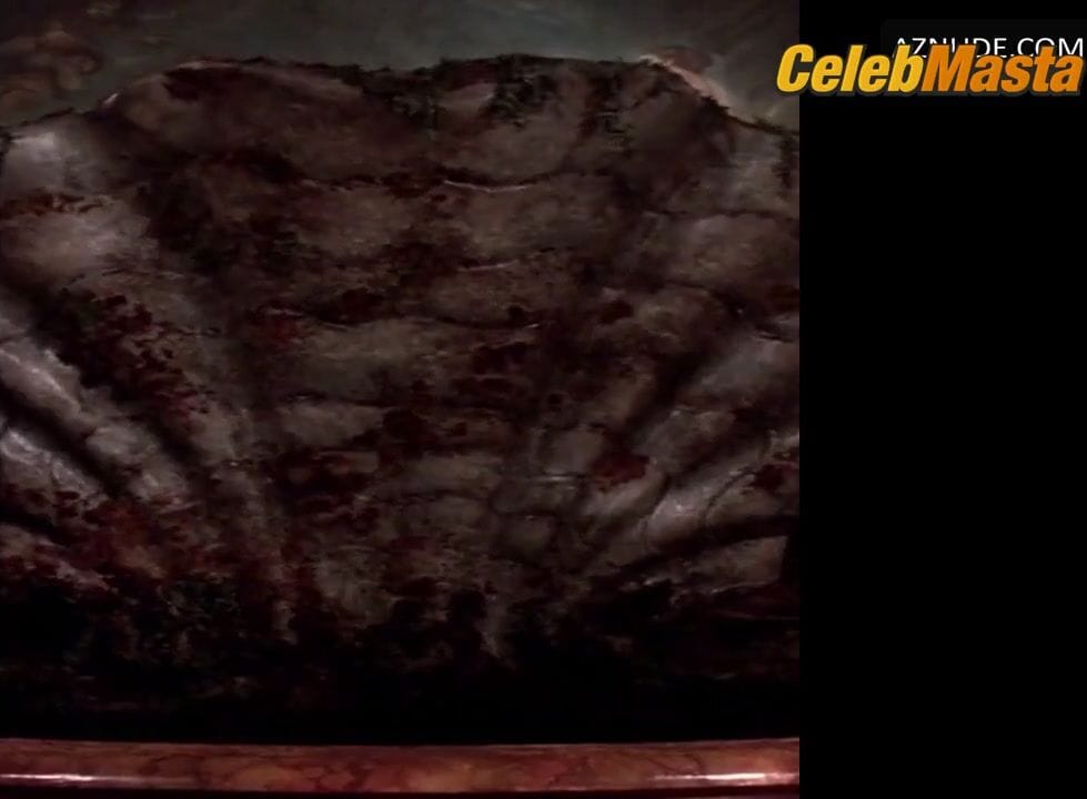 Uma Thurman's Boobs Scene in The Adventures Of Baron Munchausen