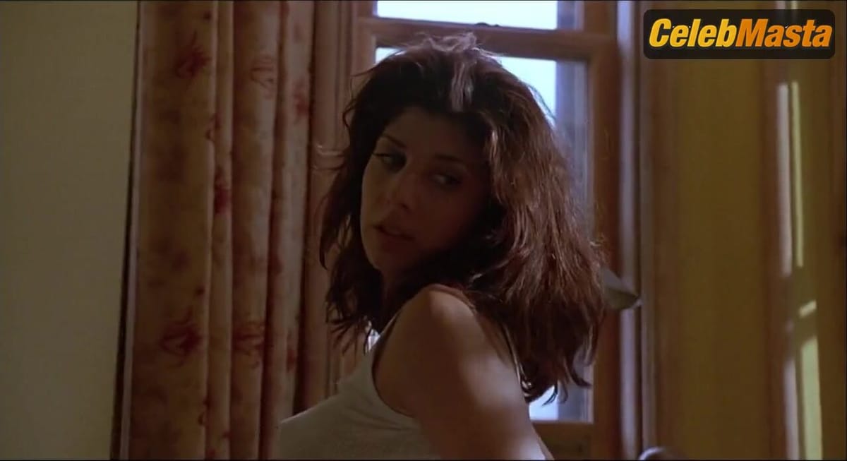 Marisa Tomei's Underwear Scene from The Paper