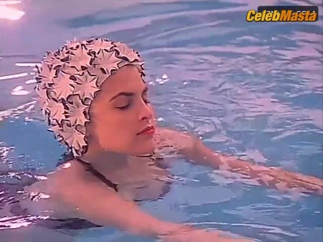 Sherilyn Fenn Shows Boobs, Swimsuit Scene in Desire And Hell At Sunset Motel