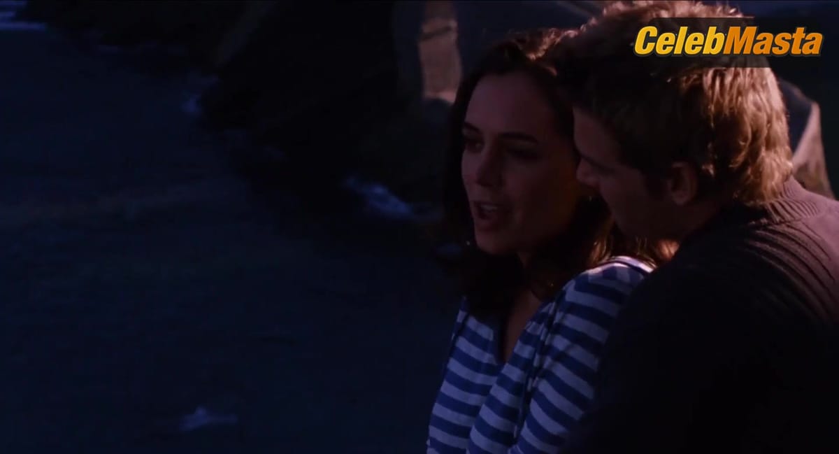 Eliza Dushku Shows Boobs in Open Graves Scene
