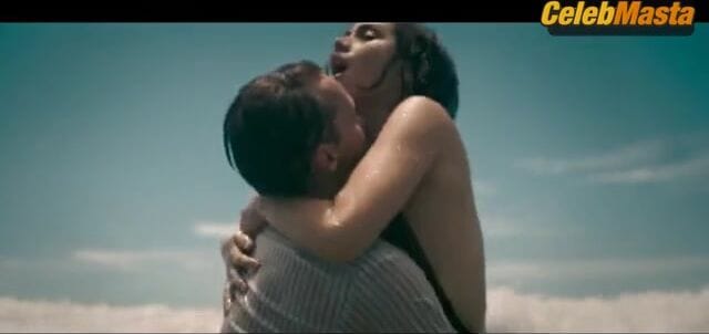 Ana de Armas Sexy Moment Scene in Eden