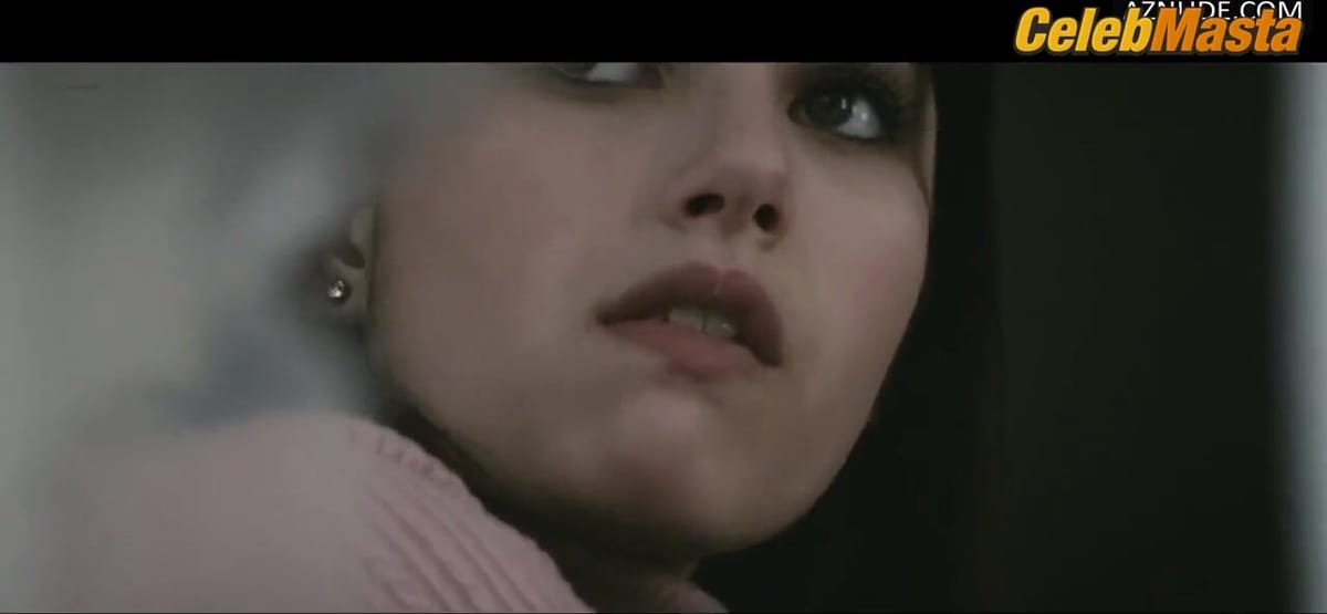 Emma Roberts in Lymelife