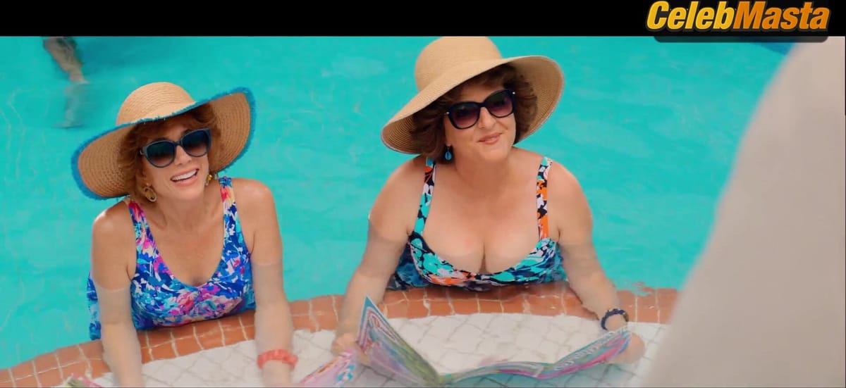 Kristen Wiig and Annie Mumolo Hot Scene in Barb And Star Go To Vista Del Mar