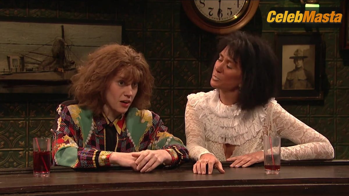 Kristen Wiig and Kate Mckinnon's Lesbian Scene on Saturday Night Live