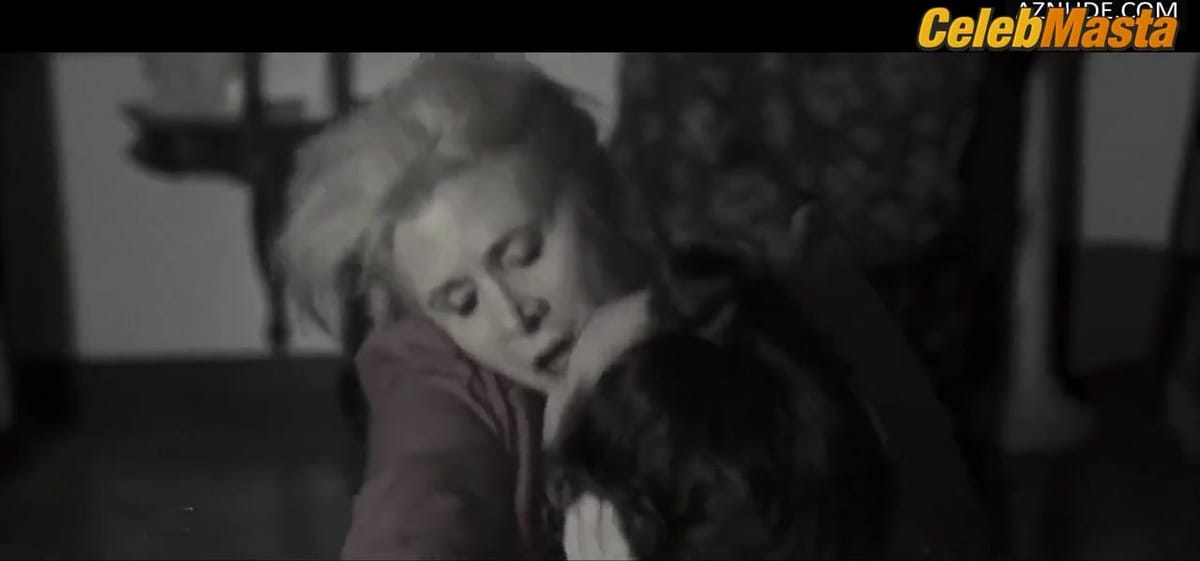 Carrie Fisher Shows Tits Scene in White Lightnin
