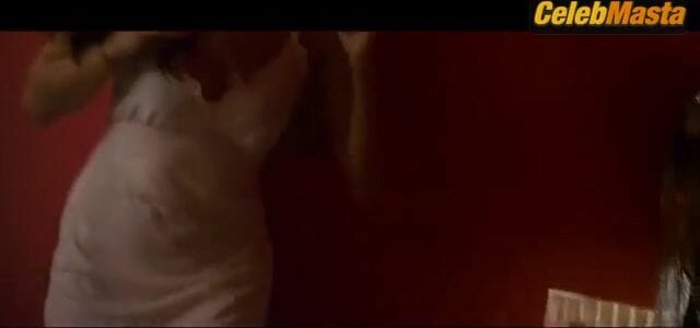 Eva Mendes Alluring Scene from Girl In Progress