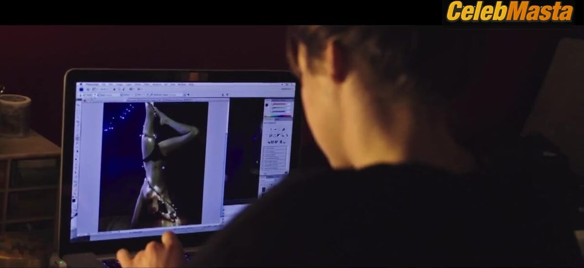 Shailene Woodley's Underwear,Tits Scene in Snowden