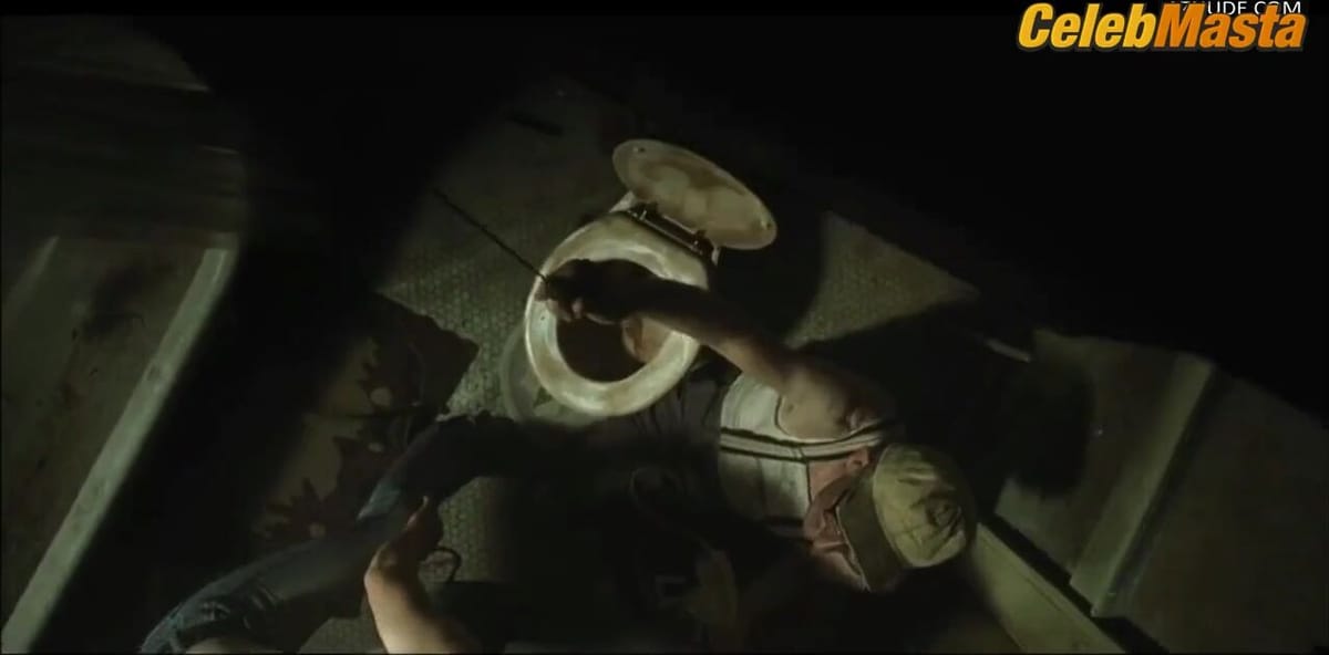 Jessica Biel Sex Scene from The Texas Chainsaw Massacre