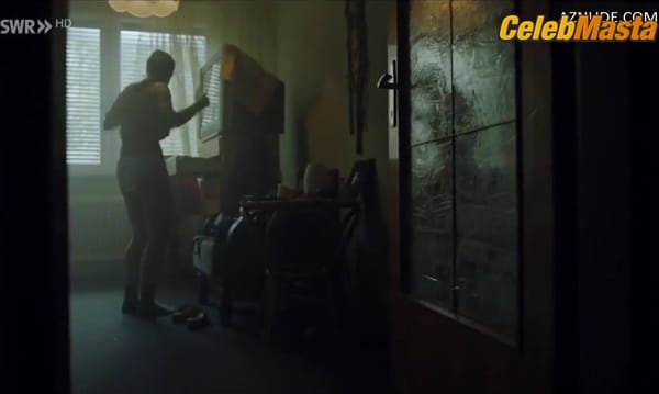 Verena Altenberger Shows Her Tits in an Underwear Scene in Die Beste Aller Welten