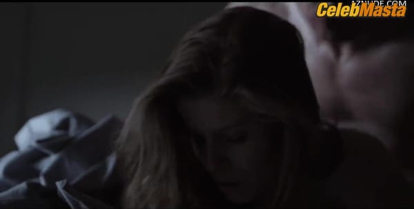 Kate Mara Bares Booty Scene in House Of Cards