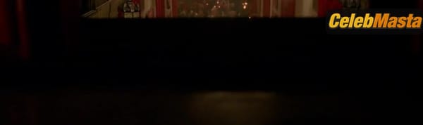 Evan Rachel Wood Flaunts Her Sultry Curves in Westworld Scene