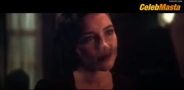 Florence Pugh Bares Boobs in Nude Scene in Oppenheimer