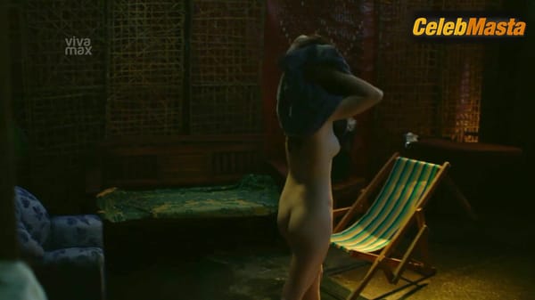 Angeli Khang Shows Butt, Boobs Scene in Silip Sa Apoy