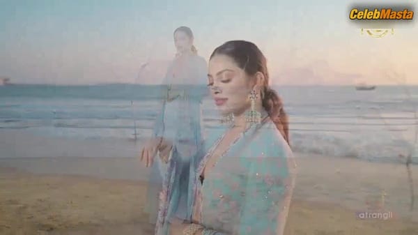 Muskaan Mohnot, Gargi Shirurkar and Aditi Jain's Hot Scene in Flaunt