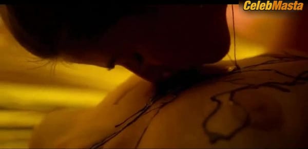 Claudia Salas Reveals Lesbian Scene in Elite