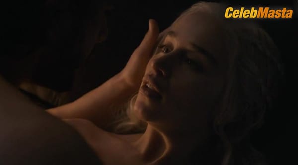 Emilia Clarke Tits Scene in Season 7 Episode 7 (August 27, 2017): The Dragon and the Wolf