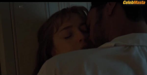 Phoebe Dynevor Underwear Scene in Bridgerton Show
