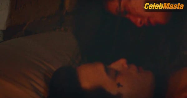 Franki Russell Bares Ass Scene in Pabuya