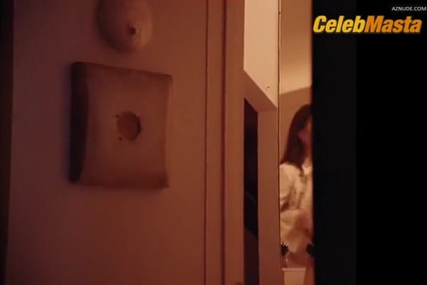 Mimi Rogers' Naked Ass and Boobs Scene in Full Body Massage