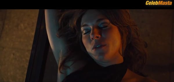 Sienna Miller Bares Boobs in High-rise Scene
