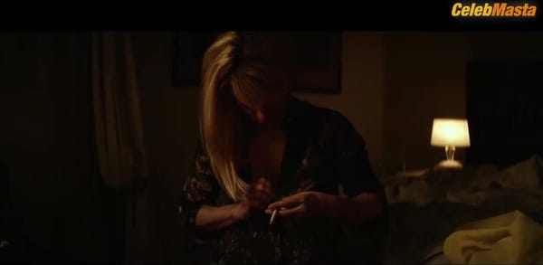 Marina Fois Flaunts Boobs in Faultless Scene