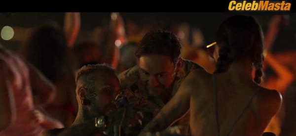 Kira Miro, Maria Botto, Carla Purcina and Gabriella Brandao Bares Bikini Scene in De Perdidos A Rio