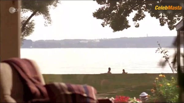 Katja Riemann Shows Sex Scene in Ein fliehendes Pferd