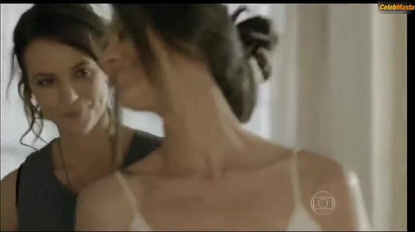 Paolla Oliveira Flaunts Lesbian Scene in Felizes Para Sempre?