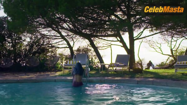 Sara Matos Bares Bikini Scene in Sangue Oculto
