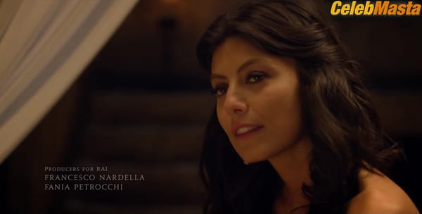 Alessandra Mastronardi Bares Booty Scene in Medici Masters Of Florence