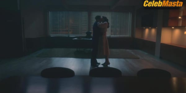 Alex Essoe's Sex Scene in The Haunting Of Bly Manor