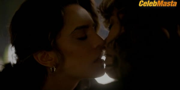 Jennifer Beals and Sepideh Moafi Share Lesbian Scene, The L Word Generation Q