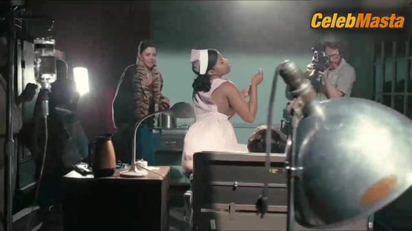 Dominique Fishback Exposes Tits Scene in The Deuce
