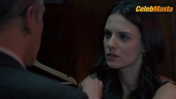 Melina Matthews Underwear Scene from Fugitiva