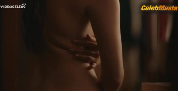 Leah McKendrick Flaunts Tits Scene in Scrambled
