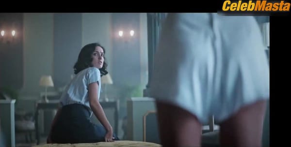 Viviana Serna and Alejandra Onieva's Booty, Boobs Scene in Las Pelotaris 1926