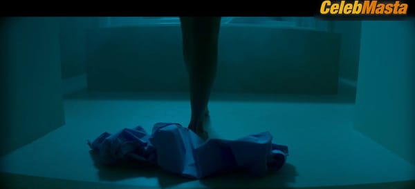 Khaneshia 'KJ' Smith Flaunts Thong in Underwear Scene in Fatal Affair