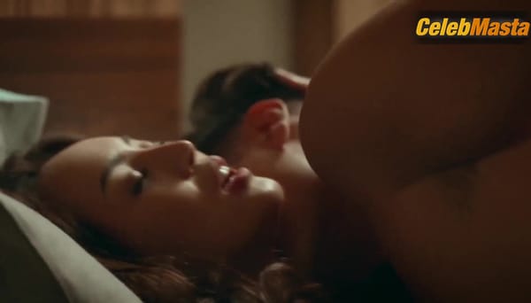 Janelle Tee Reveals Butt, Breasts Scene in An/na