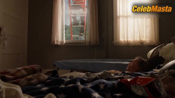 Arden Myrin's Underwear Scene in Shameless
