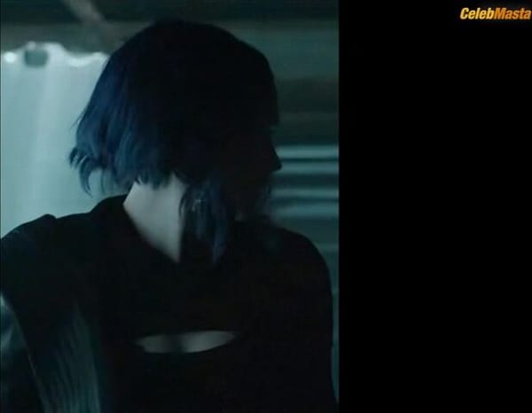 Teagan Croft Swimsuit Scene with Hot Gifs And Photos As Raven in Teagan Croft