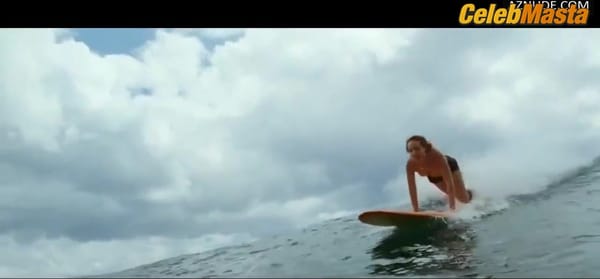 AnnaSophia Robb's Tits, Swimsuit Scene in Soul Surfer