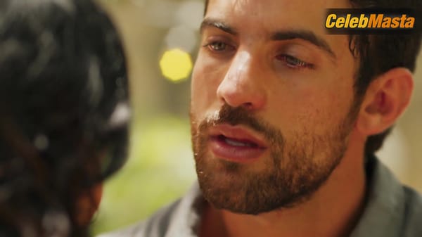 Essined Aponte's Butt, Thong Scene in Escupire Sobre Sus Tumbas