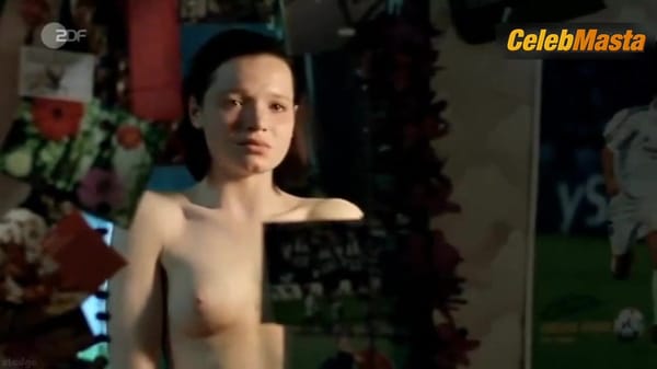 Karoline Herfurth Tits Scene from Eine Andere Liga