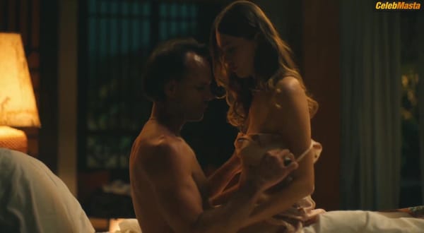 Aimee-Lou Wood Bares Boobs Scene in The White Lotus