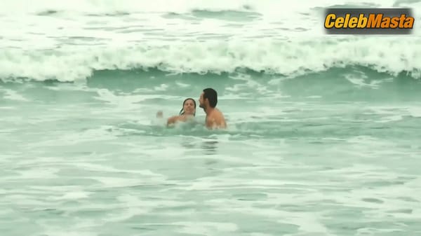 Alice Braga's Boobs, Swimsuit Scene in As Brasileiras