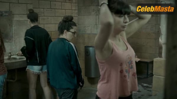 Camila Peralta, Violeta Vicario Furfaro, Anto Avalos Alos, Adabel Guerrero and Alma Gandini Show Tits and Bush Scene in In The Mud